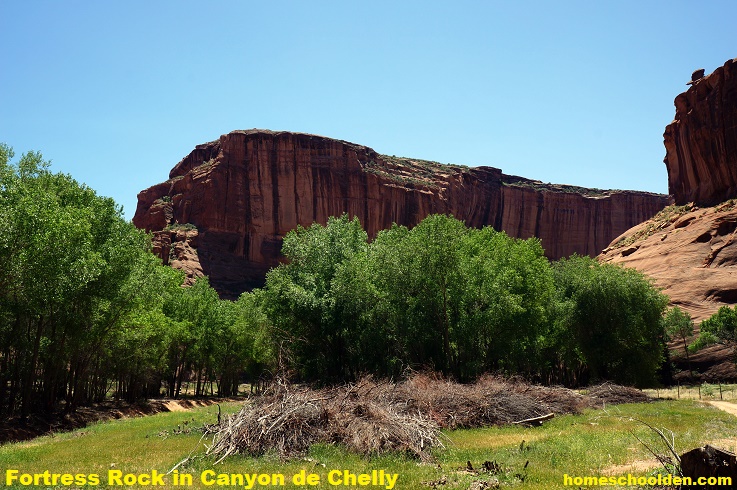Fortress-Rock-Canyon-de-Chelly